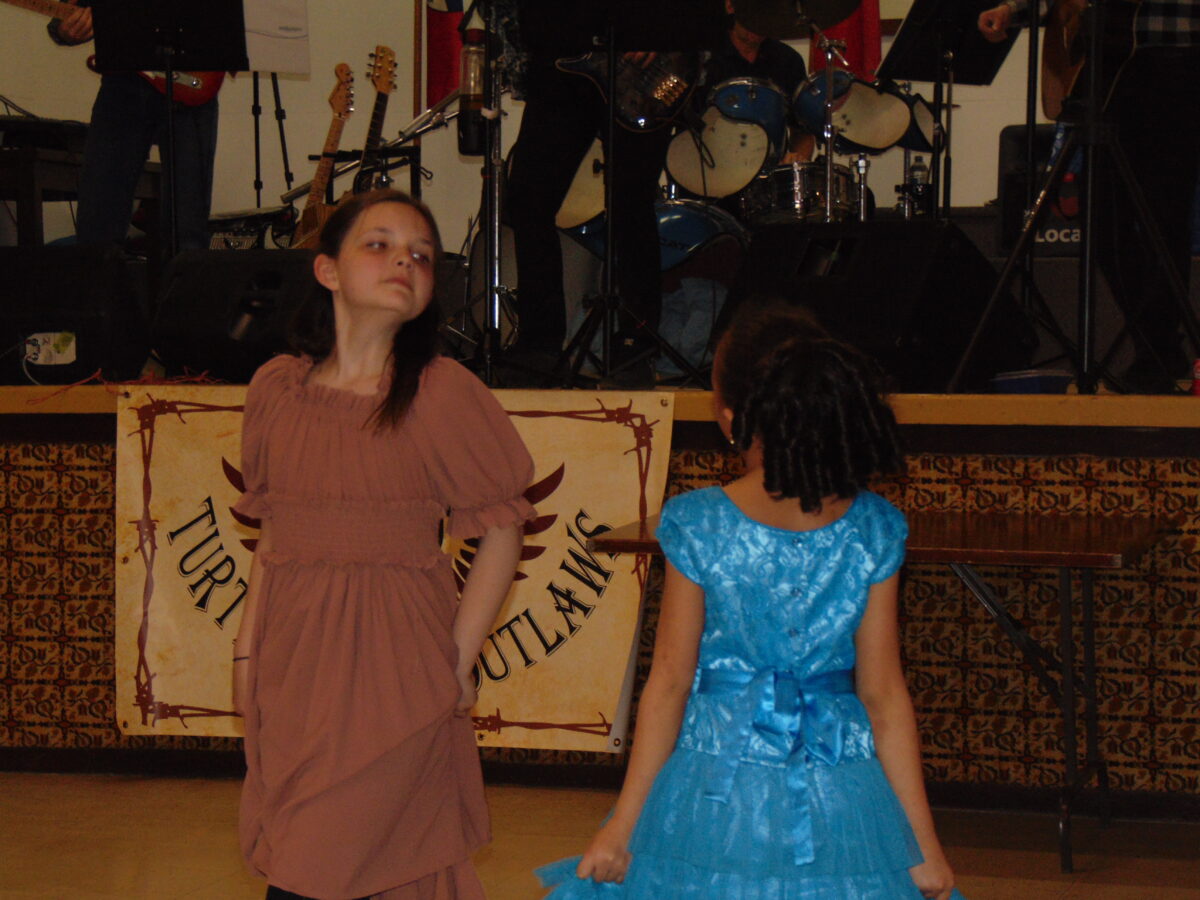 Leask dancers
