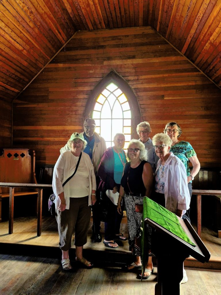 Pic-2-Members-of-the-Christ-Church-West-Patience-Lake-committee-from-St-Matthews
